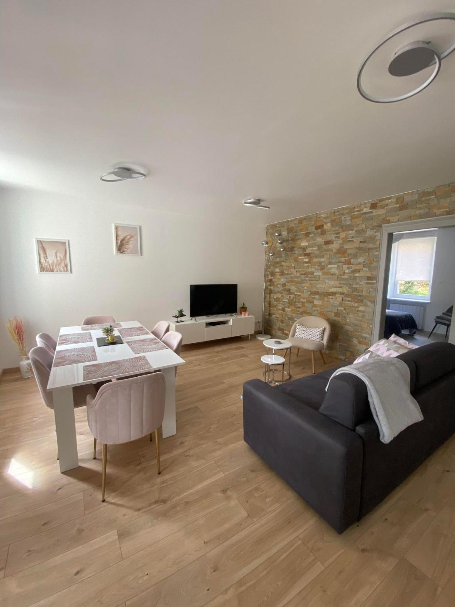 Gite Le Sequoia Apartment Selestat Exterior photo